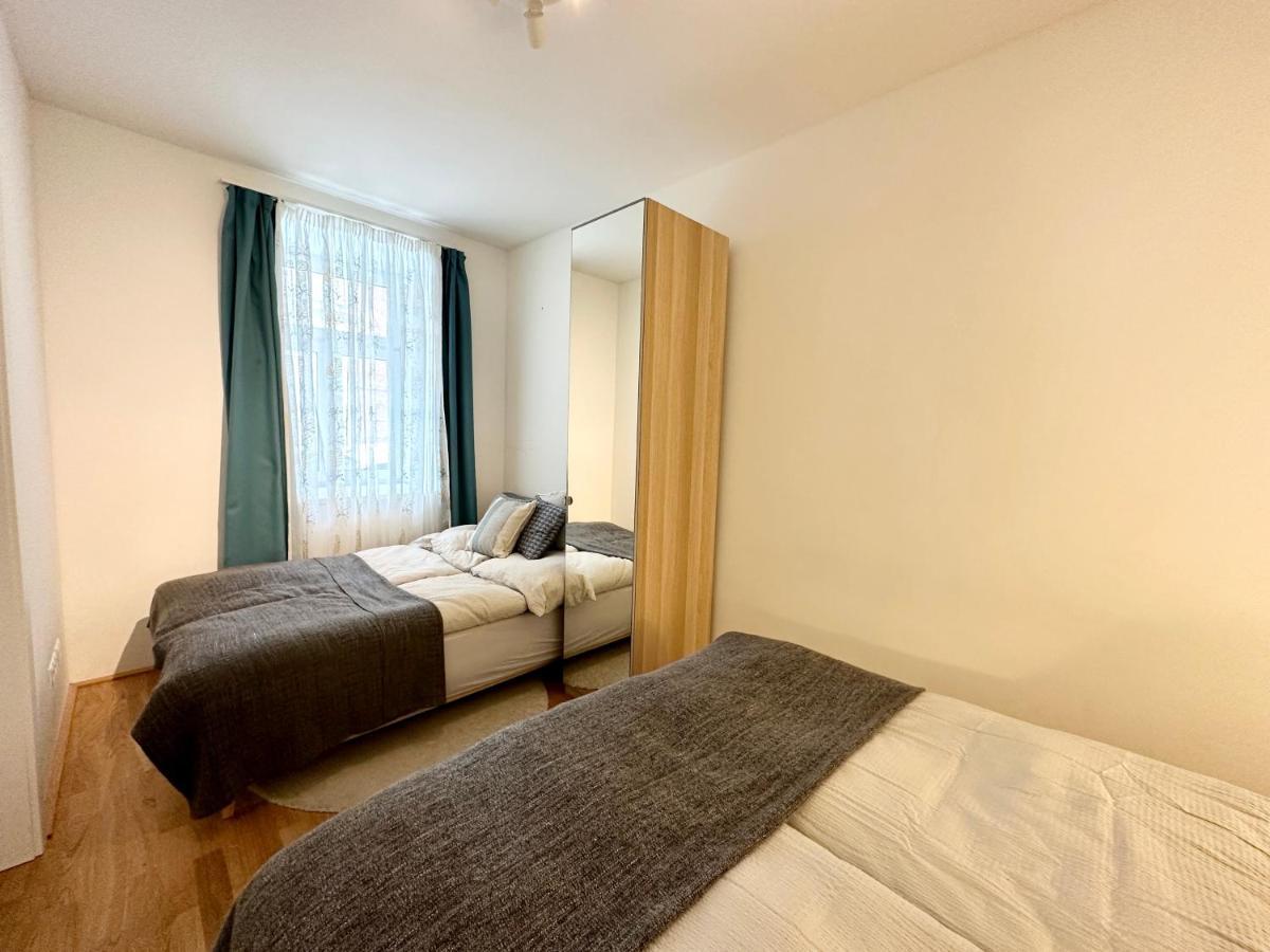 וינה Book-A-Room Panda-Apartments מראה חיצוני תמונה