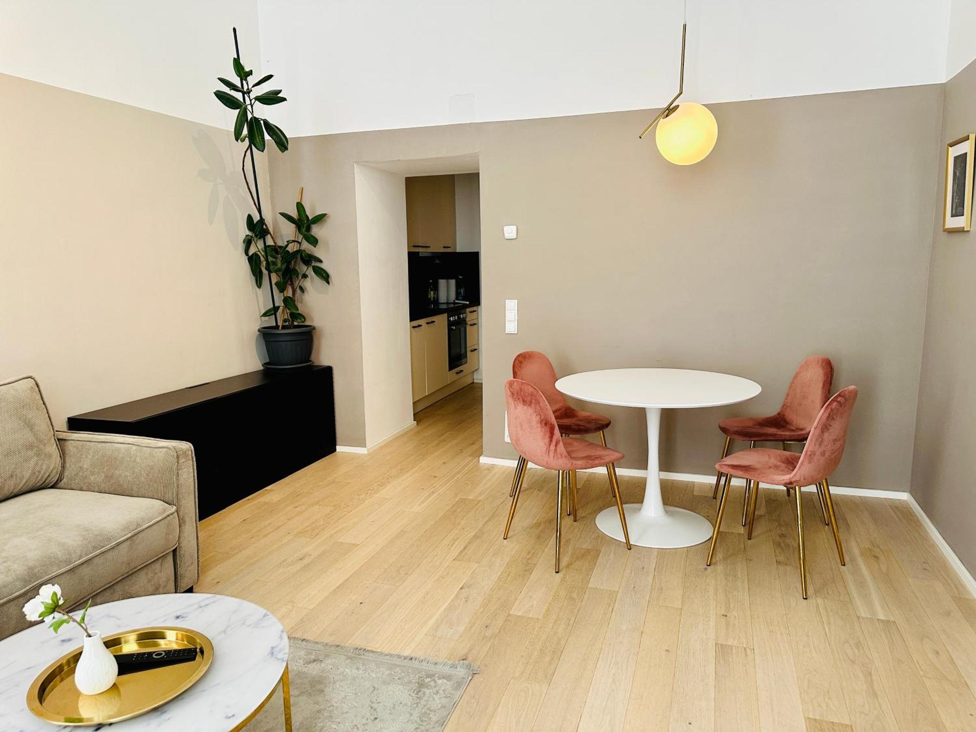 וינה Book-A-Room Panda-Apartments מראה חיצוני תמונה